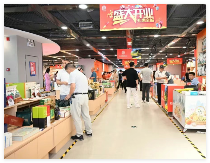 全國(guó)首店落成！來這，體驗(yàn)家鄉(xiāng)味道→