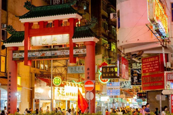 Shenzhen dongmen chamber forms partnership with Macao islands chamber